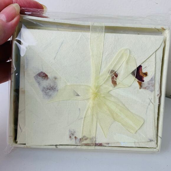 Handmade Floral Paper Stationery Note Cards 4 Sets of 10 Eco-Friendly - Picture 7 of 13